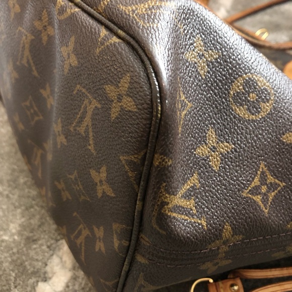 Authentic Louis Vuitton Neverfull MM Monogram Bag - Picture 11 of 16